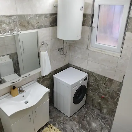 Apparetment In Apartment Tirana
